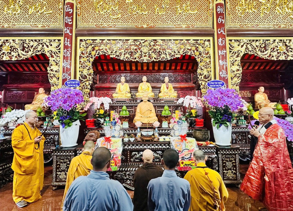 Lễ tưởng niệm Hòa thượng Thích Tâm Châu tại tu viện Vĩnh Nghiêm Lễ tưởng niệm Hòa thượng Thích Tâm Châu tại tu viện Vĩnh Nghiêm