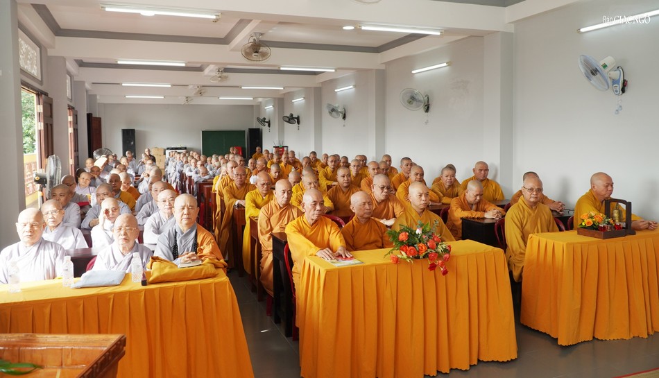 Chư Tăng Ni tham dự