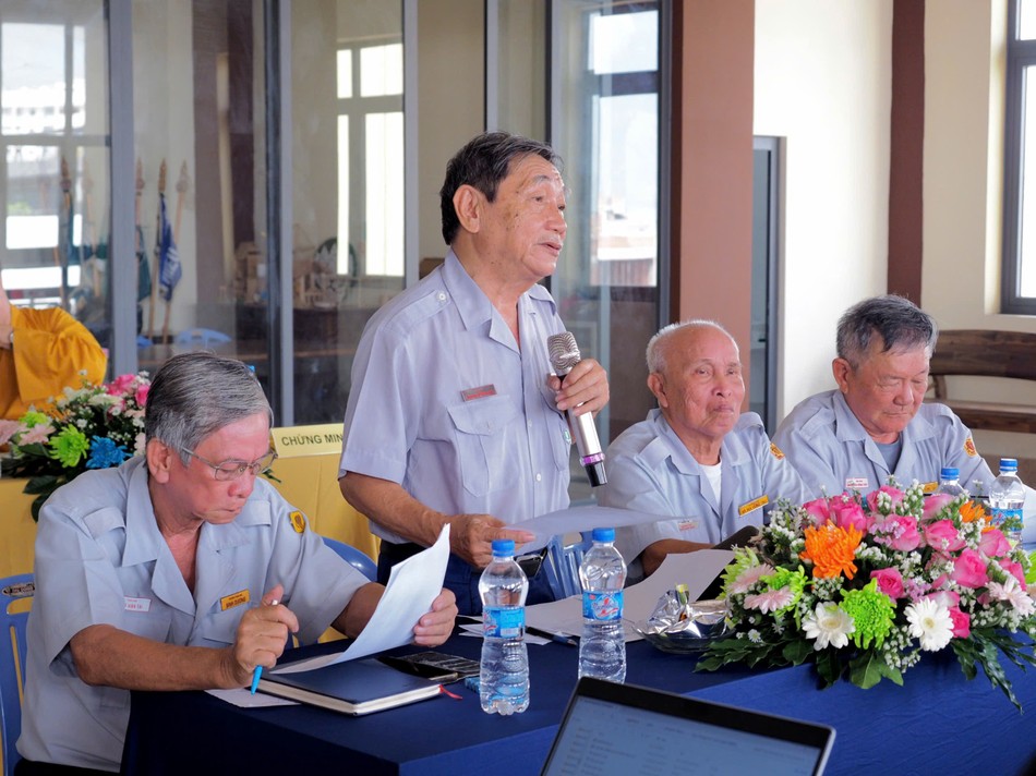 Huynh trưởng Thị Cư đại diện chủ tọa đoàn thông qua danh sách nhân sự dự kiến