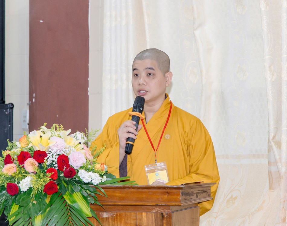 Đại đức Thích Đồng Hạnh công bố quyết định chuẩn y nhân sự Đại đức Thích Đồng Hạnh công bố quyết định chuẩn y nhân sự