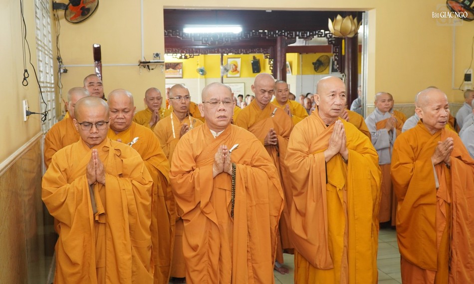 Bố-tát là mạng mạch của Tăng đoàn, nên không có chúng Tỷ-kheo nào được gọi là Tăng mà không thực hành Bố-tát