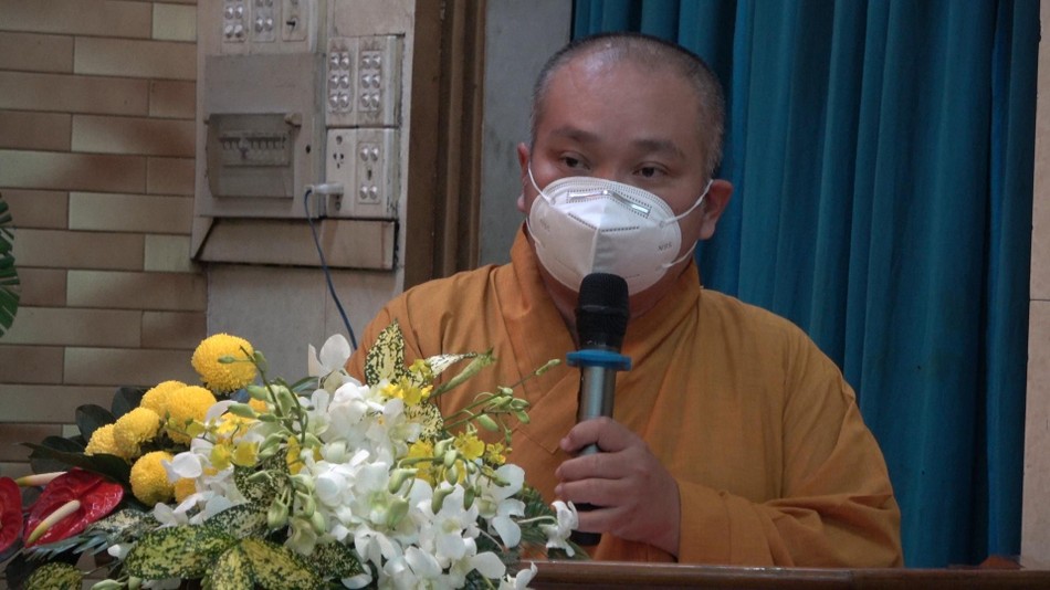 Thượng tọa Thích Trung Nguyện điều hành phần khen thưởng của Ban Trị sự Phật giáo TP Thượng tọa Thích Trung Nguyện điều hành phần khen thưởng của Ban Trị sự Phật giáo TP