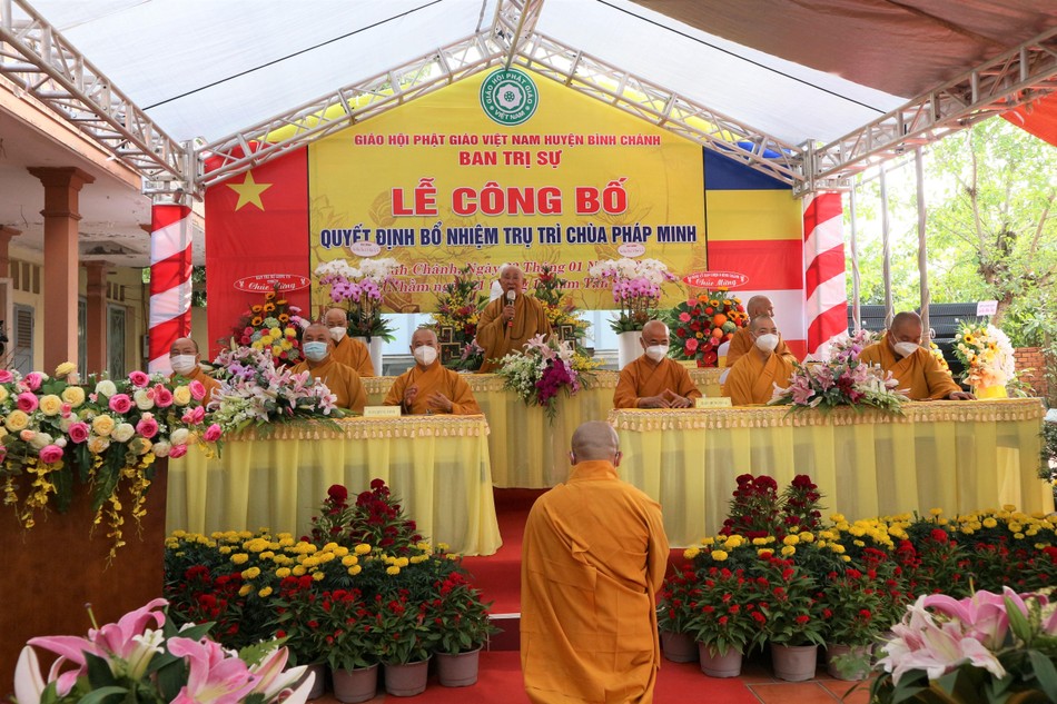 Hòa thượng Thích Như Tín sách tấn tân trụ trì Hòa thượng Thích Như Tín sách tấn tân trụ trì