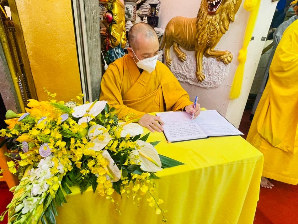 Thượng tọa Thích Quang Thạnh ký sổ tang lưu niệm Thượng tọa Thích Quang Thạnh ký sổ tang lưu niệm