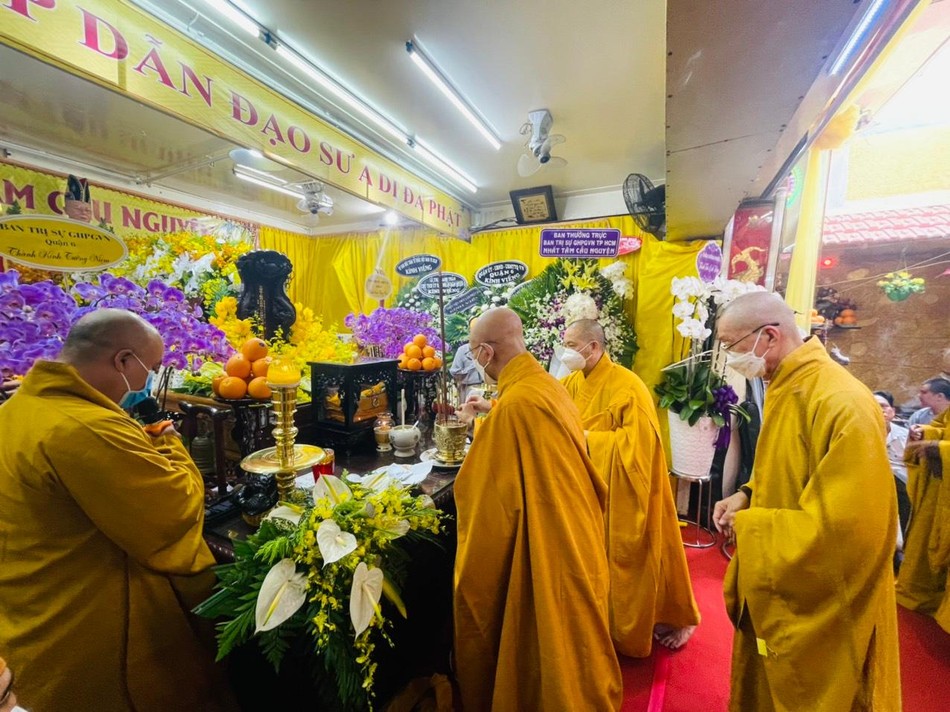 Nhất tâm cầu nguyện Nhất tâm cầu nguyện