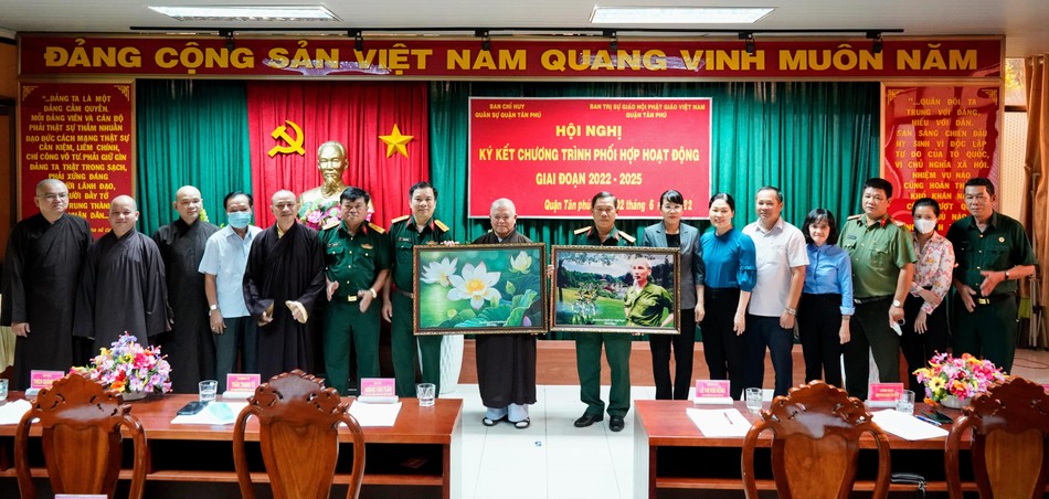 Lưu niệm Lưu niệm