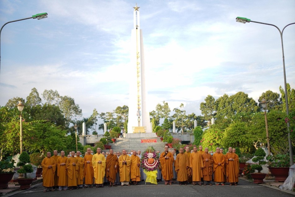 Lưu niệm Lưu niệm