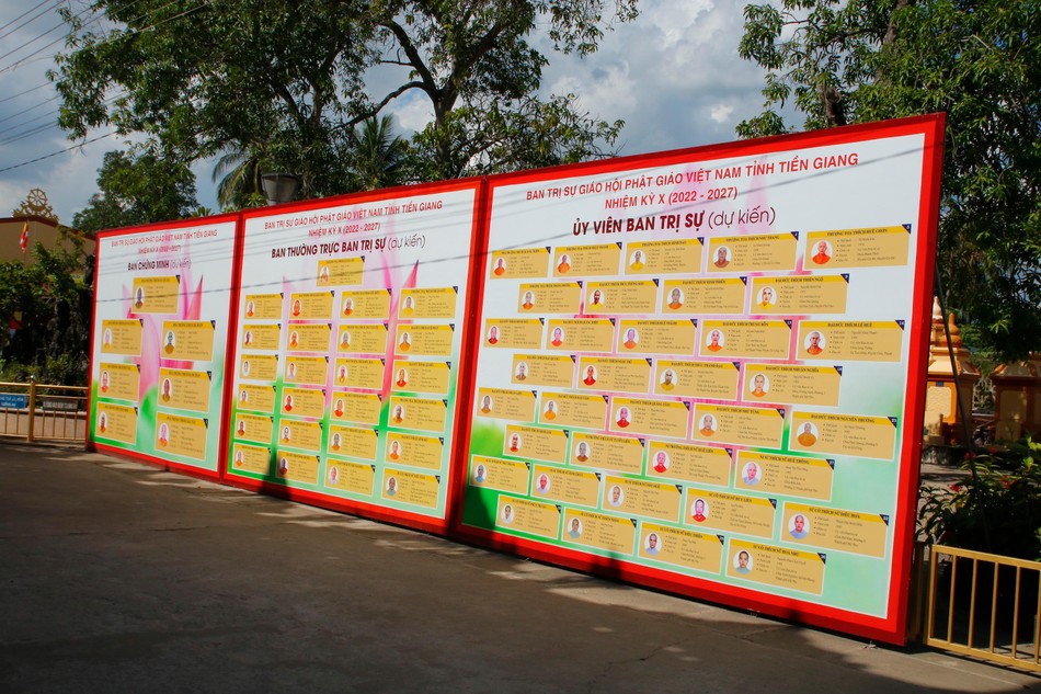 Danh sách nhân sự dự kiến giới thiệu vào Ban Trị sự nhiệm kỳ mới được niêm yết Danh sách nhân sự dự kiến giới thiệu vào Ban Trị sự nhiệm kỳ mới được niêm yết