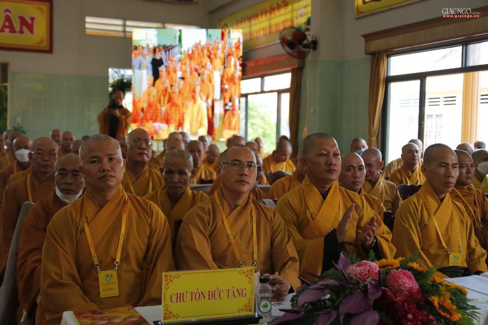 Đại biểu tham dự Đại biểu tham dự