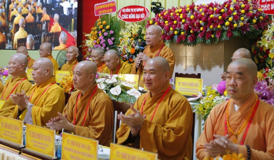 Hòa thượng Thích Thiện Nhơn ban đạo từ tại đại hội