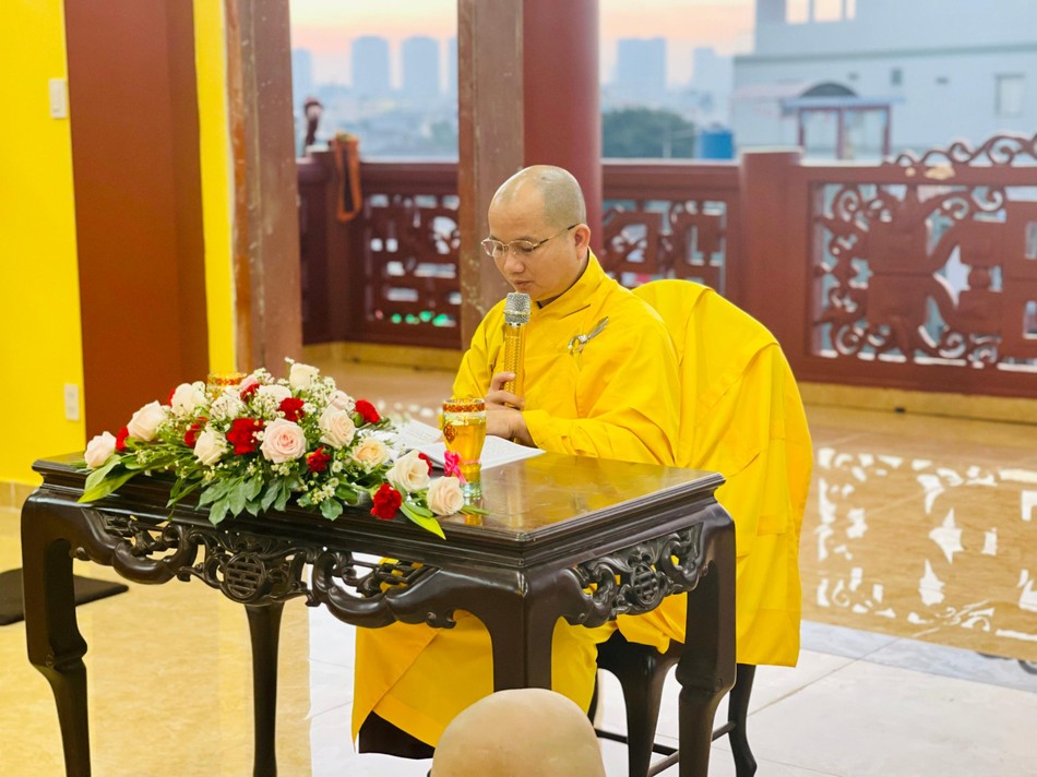 Đại đức Thích Nguyên Trang trùng tuyên giới luật Đại đức Thích Nguyên Trang trùng tuyên giới luật