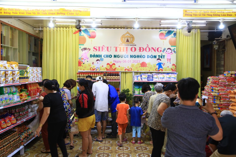 Phiên chợ 0 đồng tại chùa Thiên Khánh