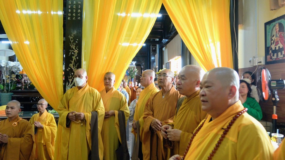 Chư tôn đức tại lễ nhập kim quan Thượng tọa Thích An Thông Chư tôn đức tại lễ nhập kim quan Thượng tọa Thích An Thông