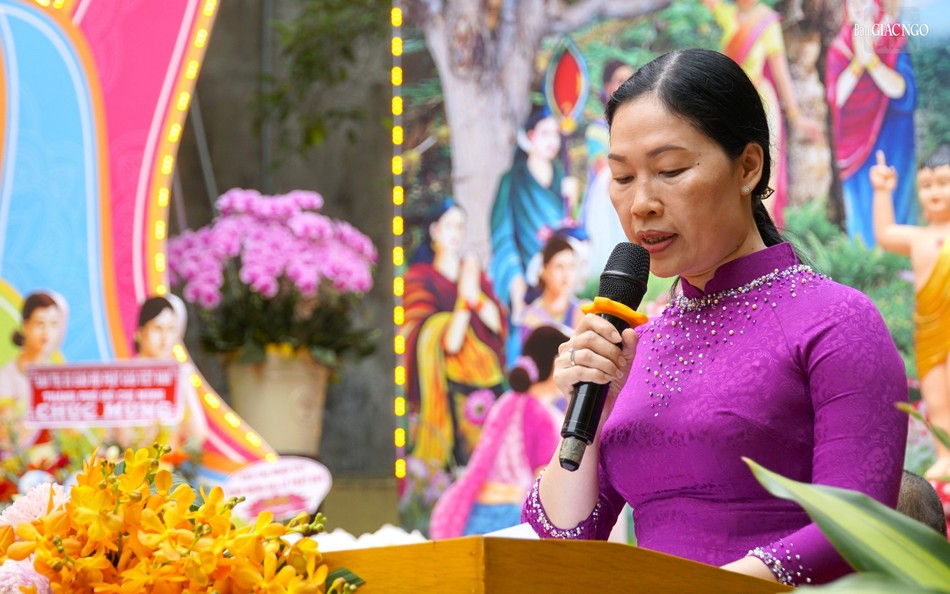 Bà Nguyễn Thị Chiên phát biểu