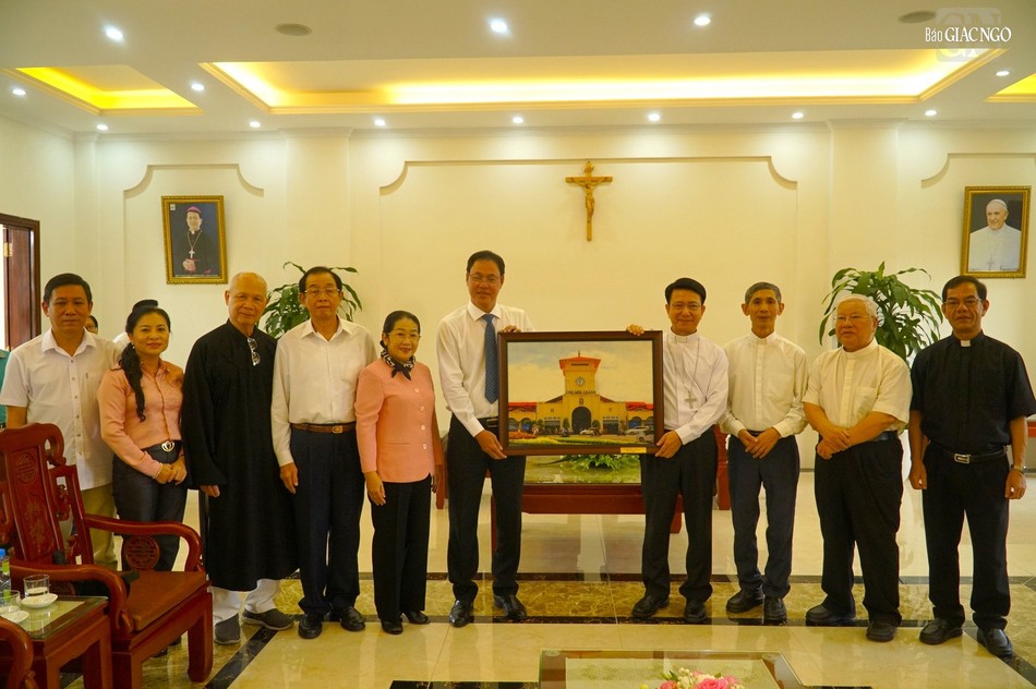 Ấm áp nghĩa tình