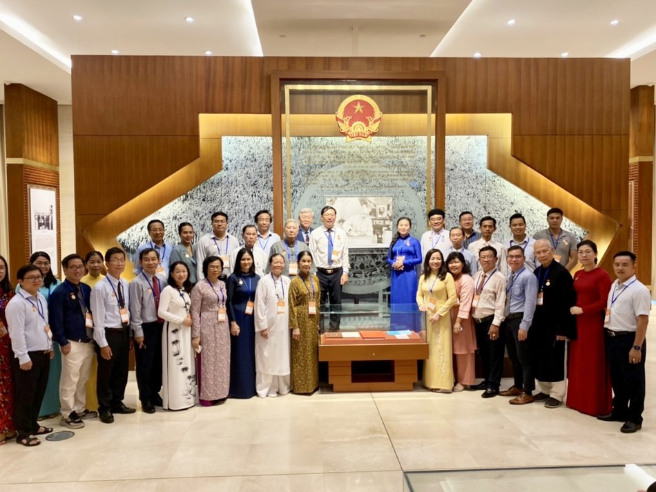 Lưu niệm tại tòa nhà Quốc Hội