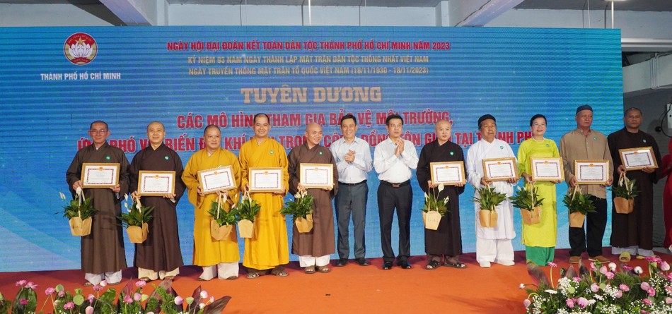 40 mô hình môi trường của cơ sở tôn giáo được biểu dương
