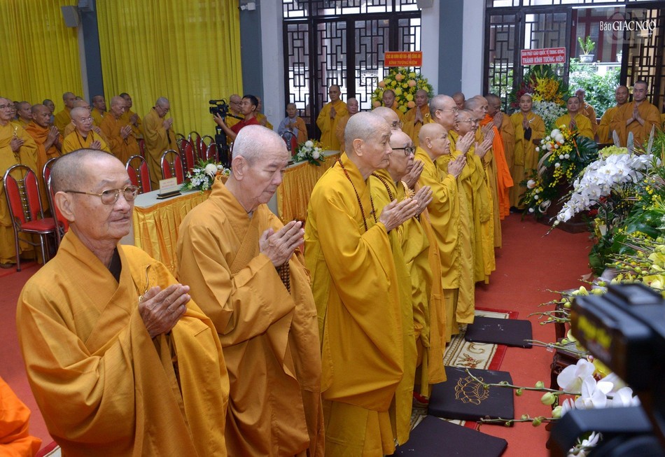 Chư vị giáo phẩm lãnh đạo GHPGVN tưởng niệm Chư vị giáo phẩm lãnh đạo GHPGVN tưởng niệm