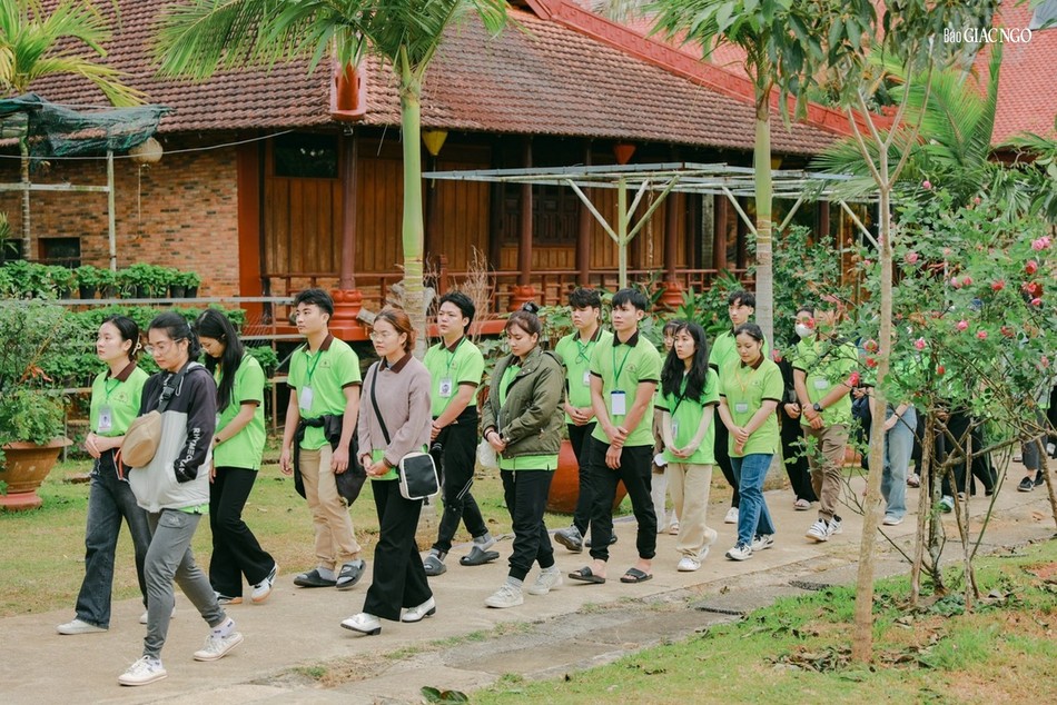 Giây phút thong dong, những bước chân thảnh thơi