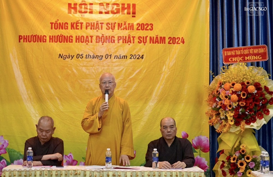 Hòa thượng Thích Chơn Không ban đạo từ Hòa thượng Thích Chơn Không ban đạo từ