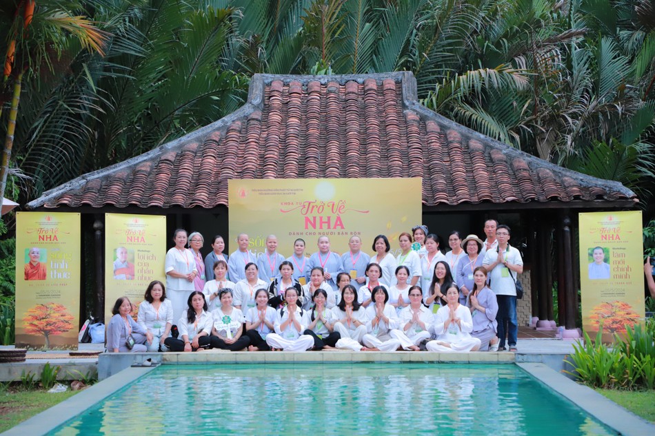 Lưu niệm tại khóa tu Lưu niệm tại khóa tu