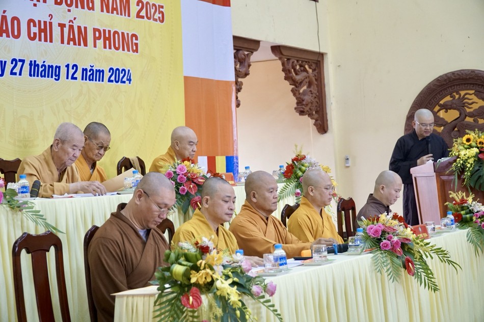 Chư tôn đức tham dự Chư tôn đức tham dự