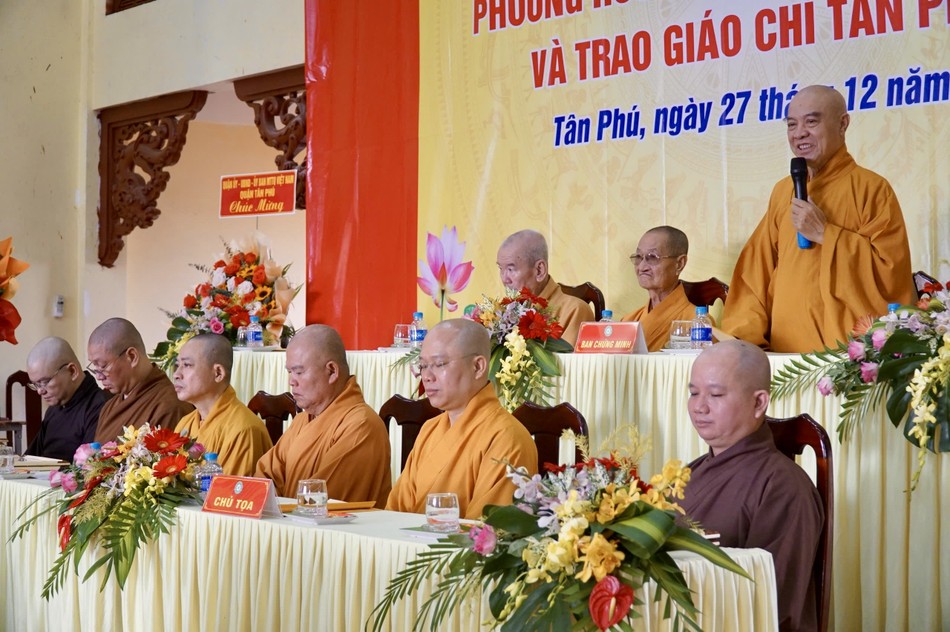 Hòa thượng Thích Nhật Hỷ ban đạo từ Hòa thượng Thích Nhật Hỷ ban đạo từ