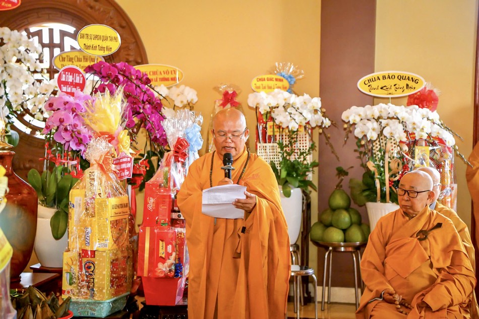 Hòa thượng Thích Thiện Hòa ôn cung tuyên tiểu sử Hòa thượng Thích Huệ Hưng Hòa thượng Thích Thiện Hòa ôn cung tuyên tiểu sử Hòa thượng Thích Huệ Hưng