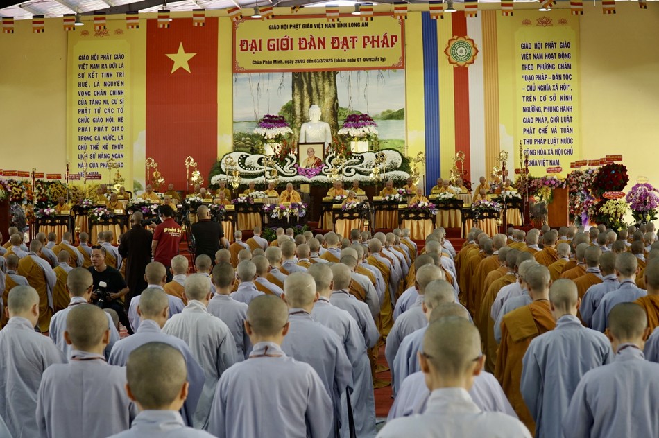 Trang nghiêm khai mạc Đại giới đàn Đạt Pháp Trang nghiêm khai mạc Đại giới đàn Đạt Pháp