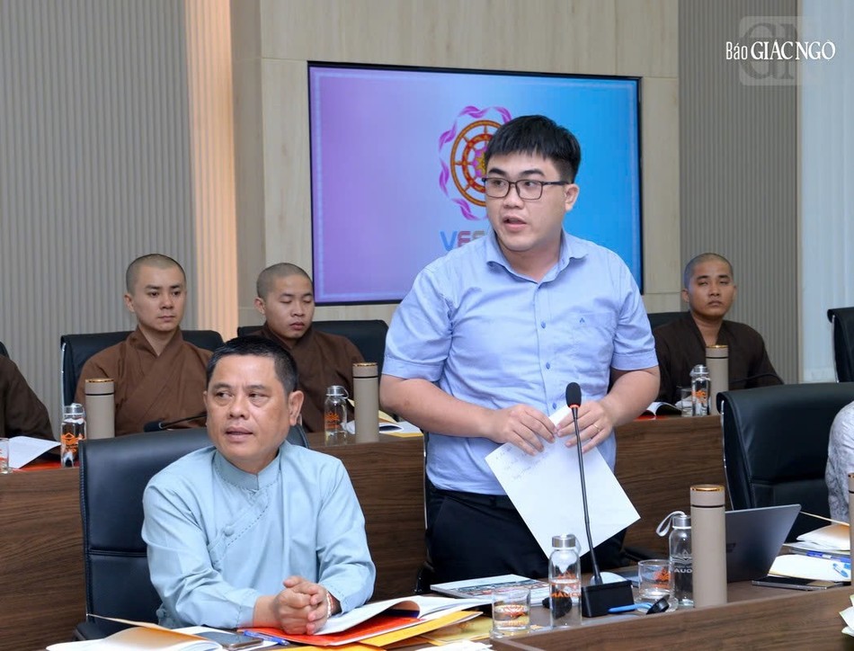 Ông Phạm Lê Minh Khang phát biểu Ông Phạm Lê Minh Khang phát biểu