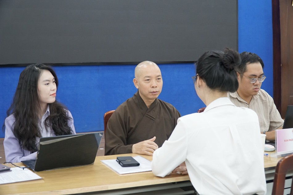 Ban Tổ chức yêu cầu tình nguyện viên không chỉ có kỹ năng và trách nhiệm cao, mà còn phải đáp ứng sự linh hoạt, xử lý các tình huống phát sinh trong suốt thời gian phụng sự Đại lễ Vesak 2025 Ban Tổ chức yêu cầu tình nguyện viên không chỉ có kỹ năng và trách nhiệm cao, mà còn phải đáp ứng sự linh hoạt, xử lý các tình huống phát sinh trong suốt thời gian phụng sự Đại lễ Vesak 2025