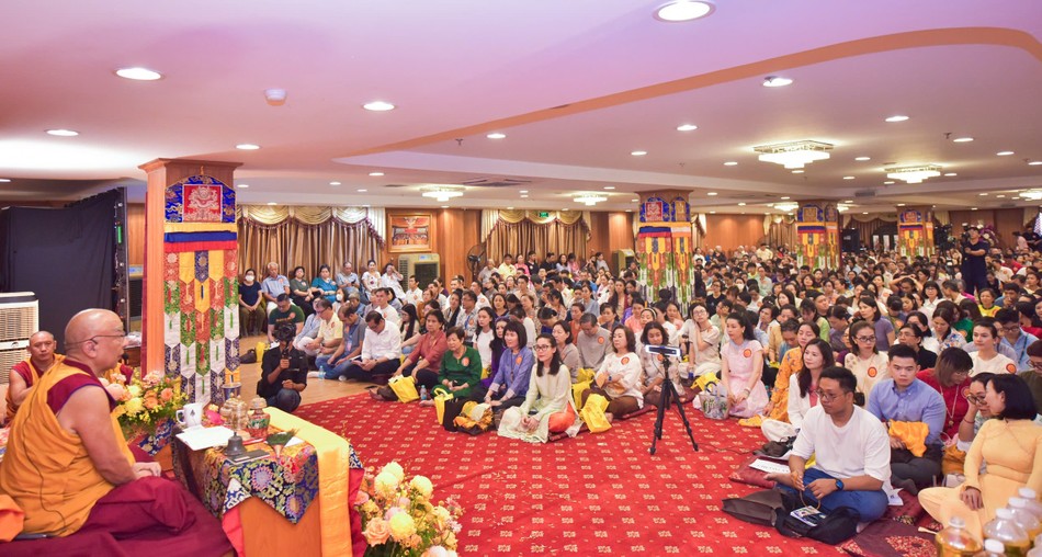 Đông đảo Phật tử về chùa Thảo Đường tham dự pháp hội Đông đảo Phật tử về chùa Thảo Đường tham dự pháp hội