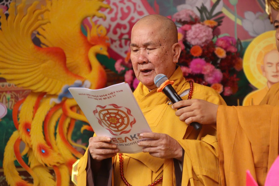 Hòa thượng Thích Thiện Ngộ tuyên đọc Thông điệp Đại lễ Phật đản Phật lịch 2569 của Đức Pháp chủ GHPGVN