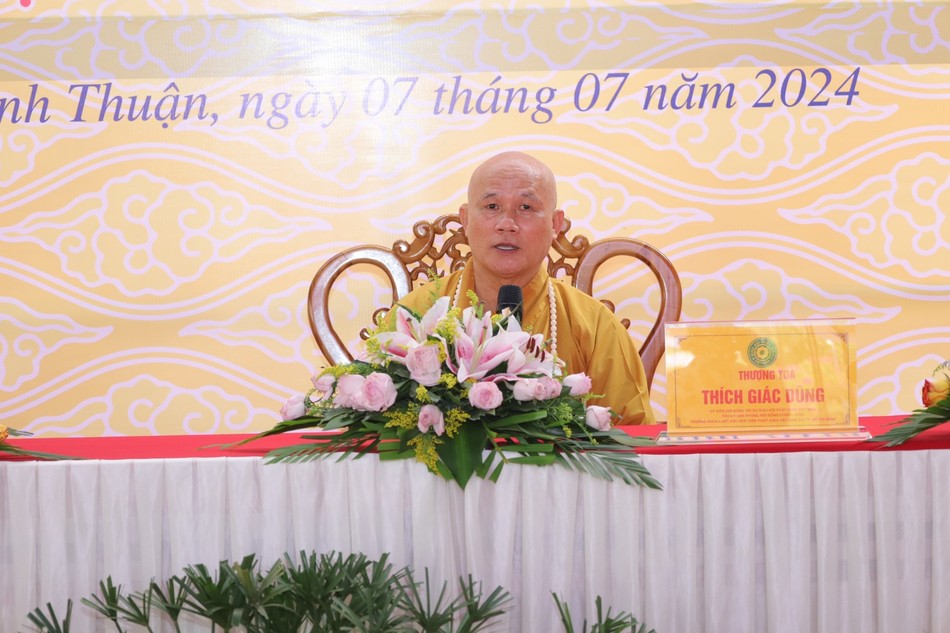 Thượng tọa Thích Giác Dũng chia sẻ đề tài “Đại cương về Giới luật” Thượng tọa Thích Giác Dũng chia sẻ đề tài “Đại cương về Giới luật”