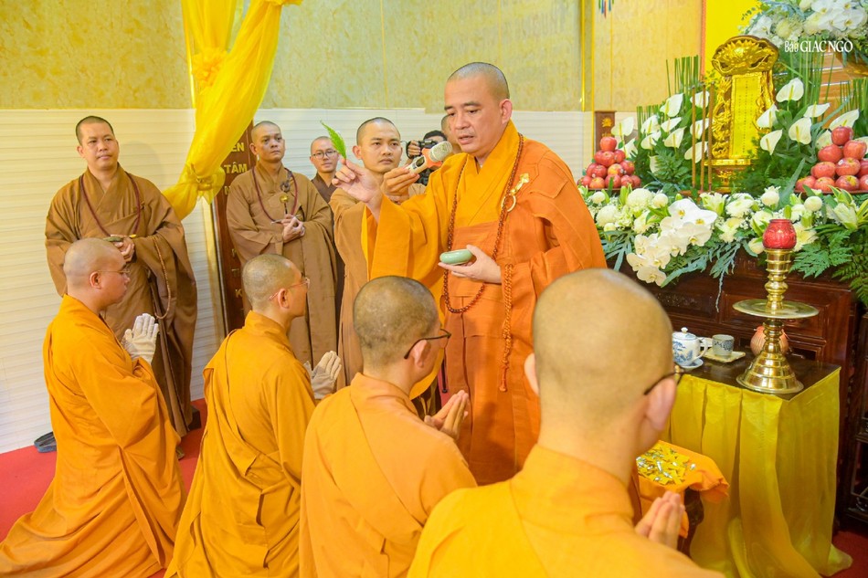 Lễ thành phục Lễ thành phục