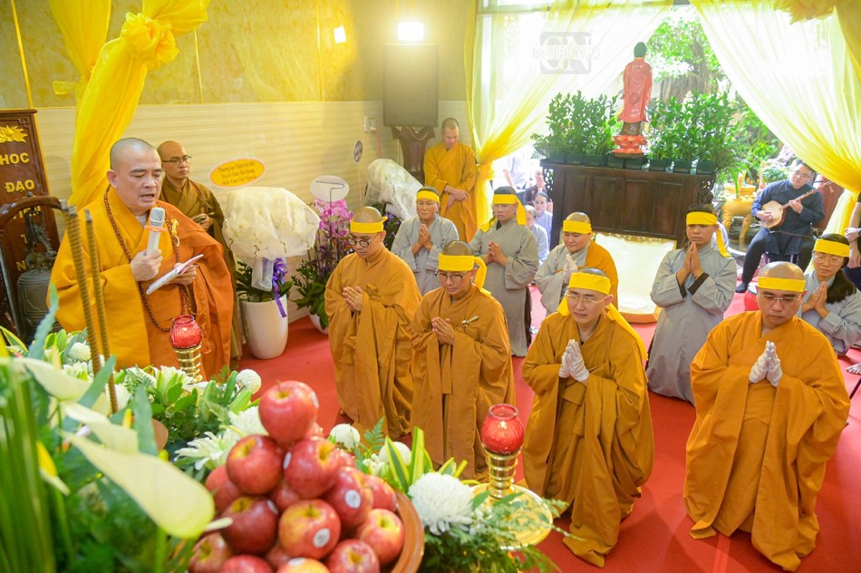 Môn đồ đệ tử... Môn đồ đệ tử...