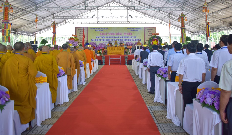 Quang cảnh buổi lễ