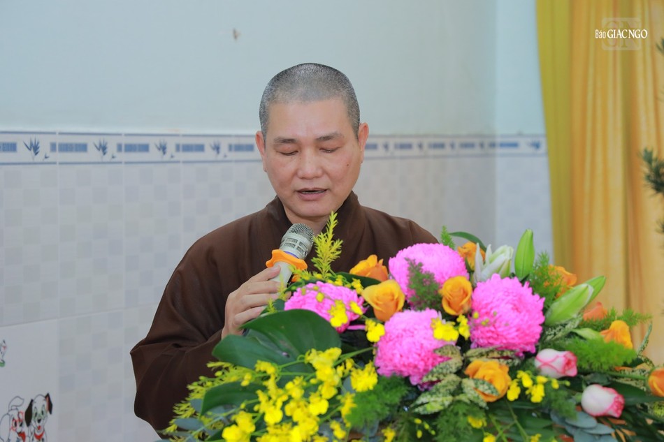 Thượng tọa Thích Chiếu Thiền báo cáo tổng kết năm 2024 và phương hướng hoạt động năm 2025 Thượng tọa Thích Chiếu Thiền báo cáo tổng kết năm 2024 và phương hướng hoạt động năm 2025