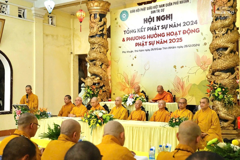 Chư tôn đức tham dự Chư tôn đức tham dự