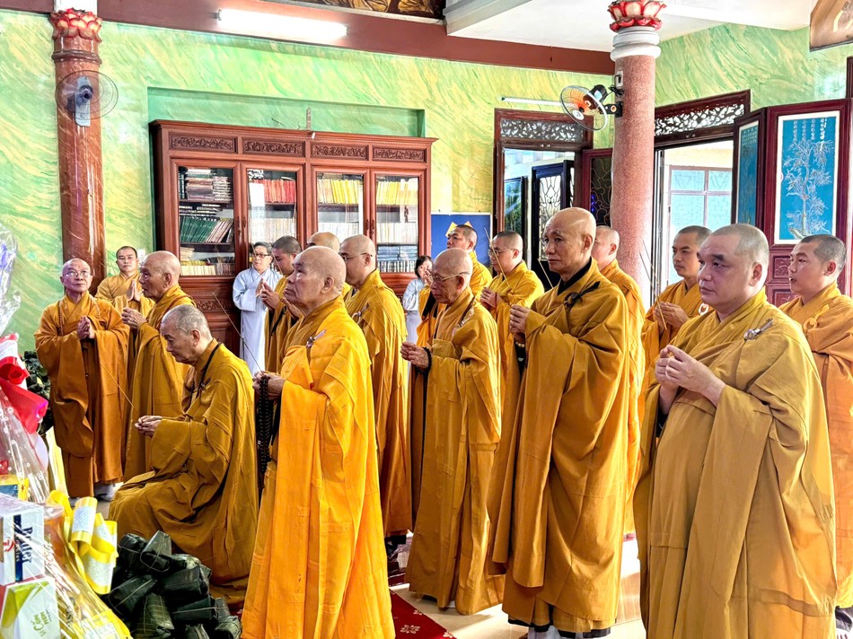 Thành kính tưởng niệm bậc long tượng của Phật giáo có ảnh hưởng và công đức rất lớn trong sự nghiệp giáo dục đào tạo Tăng tài