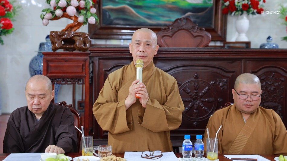 Thượng tọa Thích Tâm Chơn phát biểu chỉ đạo Thượng tọa Thích Tâm Chơn phát biểu chỉ đạo