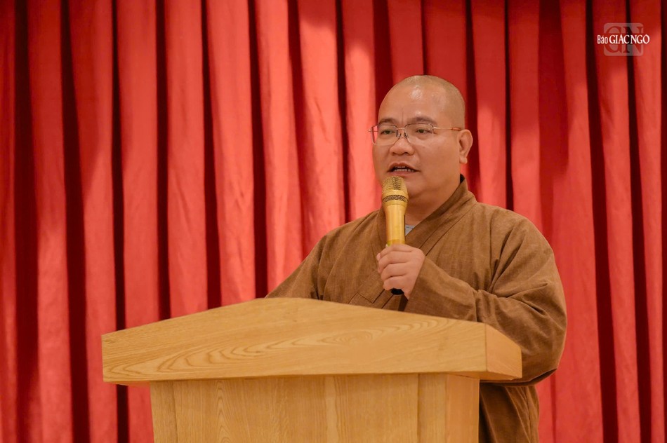 Thượng tọa Thích Hải Đạt phát biểu khai mạc