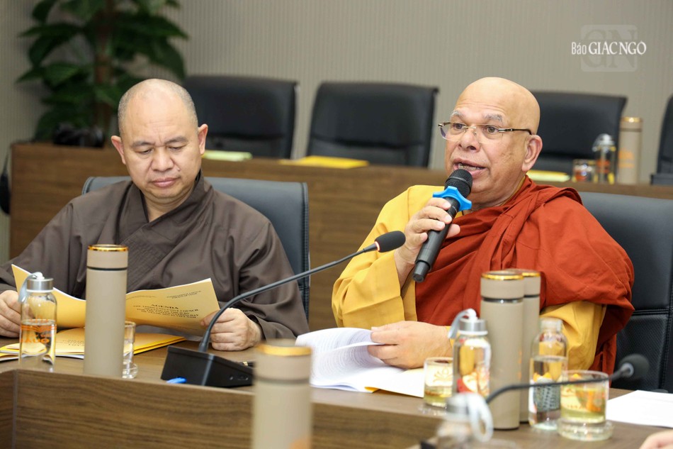 Hòa thượng TS.Tampalawela Dhammaratana, Phó Chủ tịch Thường trực ICDV phát biểu