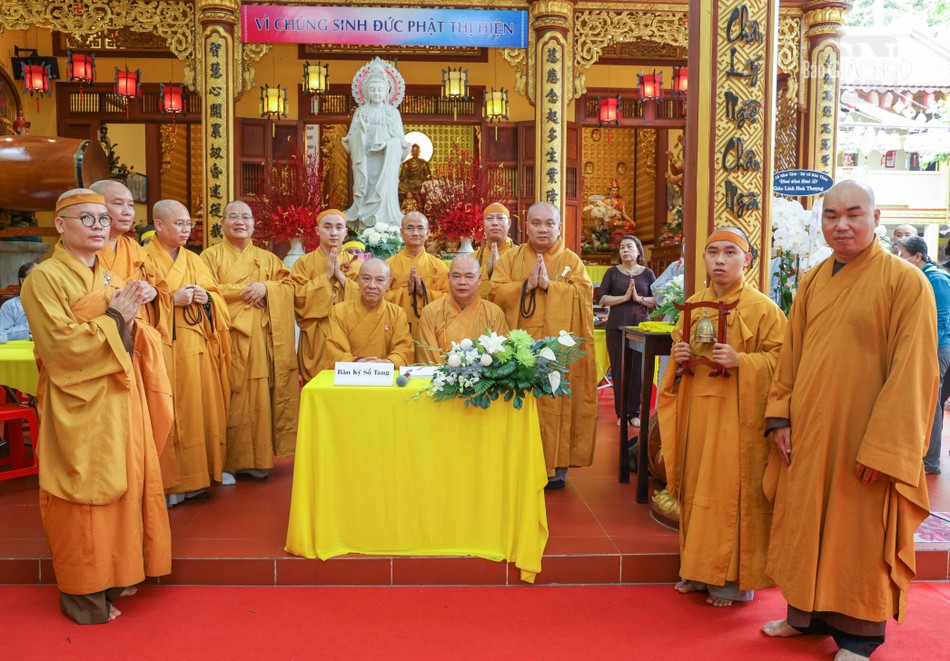 Ghi sổ tang lưu niệm Ghi sổ tang lưu niệm