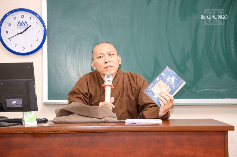 Đại đức TS.Thích Nguyên Tấn đảm trách Lớp Cổ ngữ Sanskrit Đại đức TS.Thích Nguyên Tấn đảm trách Lớp Cổ ngữ Sanskrit