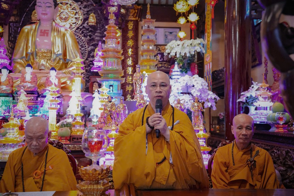 Thượng tọa Thích Minh Nhựt ban đạo từ Thượng tọa Thích Minh Nhựt ban đạo từ