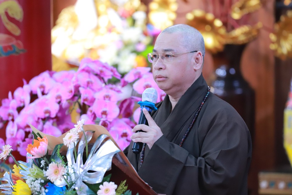Thượng tọa Thích Minh Nhựt phát biểu khai mạc Thượng tọa Thích Minh Nhựt phát biểu khai mạc