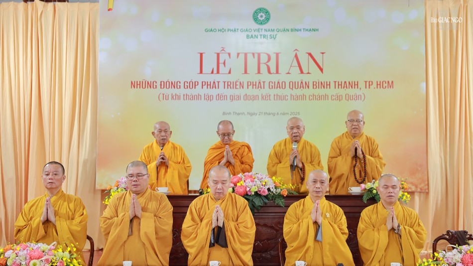 Niệm Phật cầu gia hộ