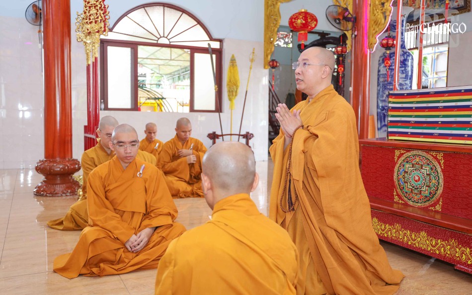 Đại đức Thích An Khánh báo cáo túc số Đại đức Thích An Khánh báo cáo túc số