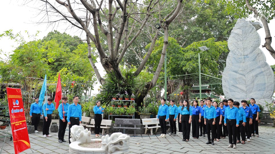 Lễ chào cờ Lễ chào cờ